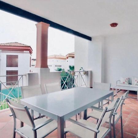 Appartement Apartamento Familiar Con Jardin Y Terraza Privada à Alcaidesa Extérieur photo